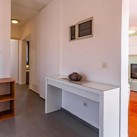 Awesome In With Kitchen דירה פולה